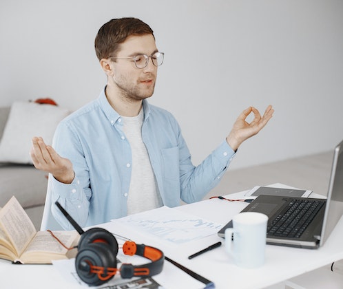 响应式网络设计推广网站模板